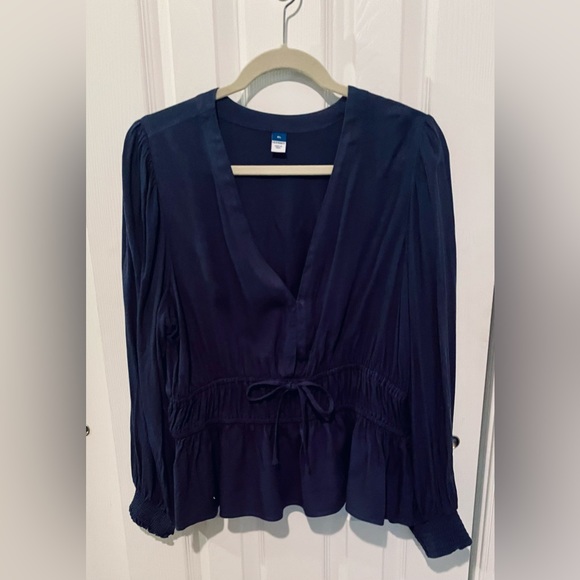 Old Navy top with pleats & gathers - Picture 2 of 7